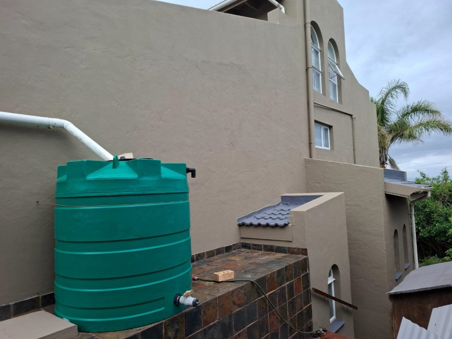 4 Bedroom Property for Sale in Wavecrest Eastern Cape